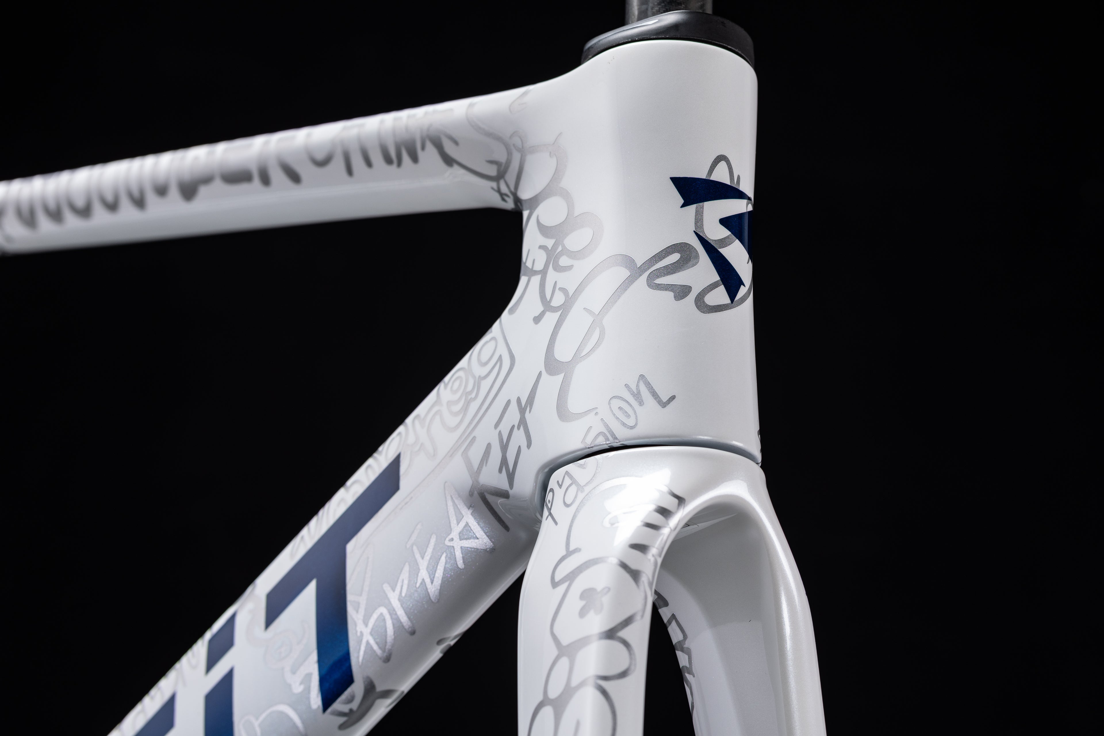 LEGiT AC1 Road Bike